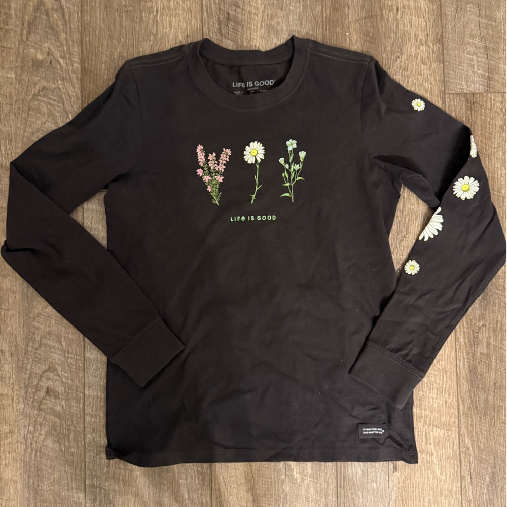 Life is Good Black Floral T-Shirt Long Sleeve Womens Size Small